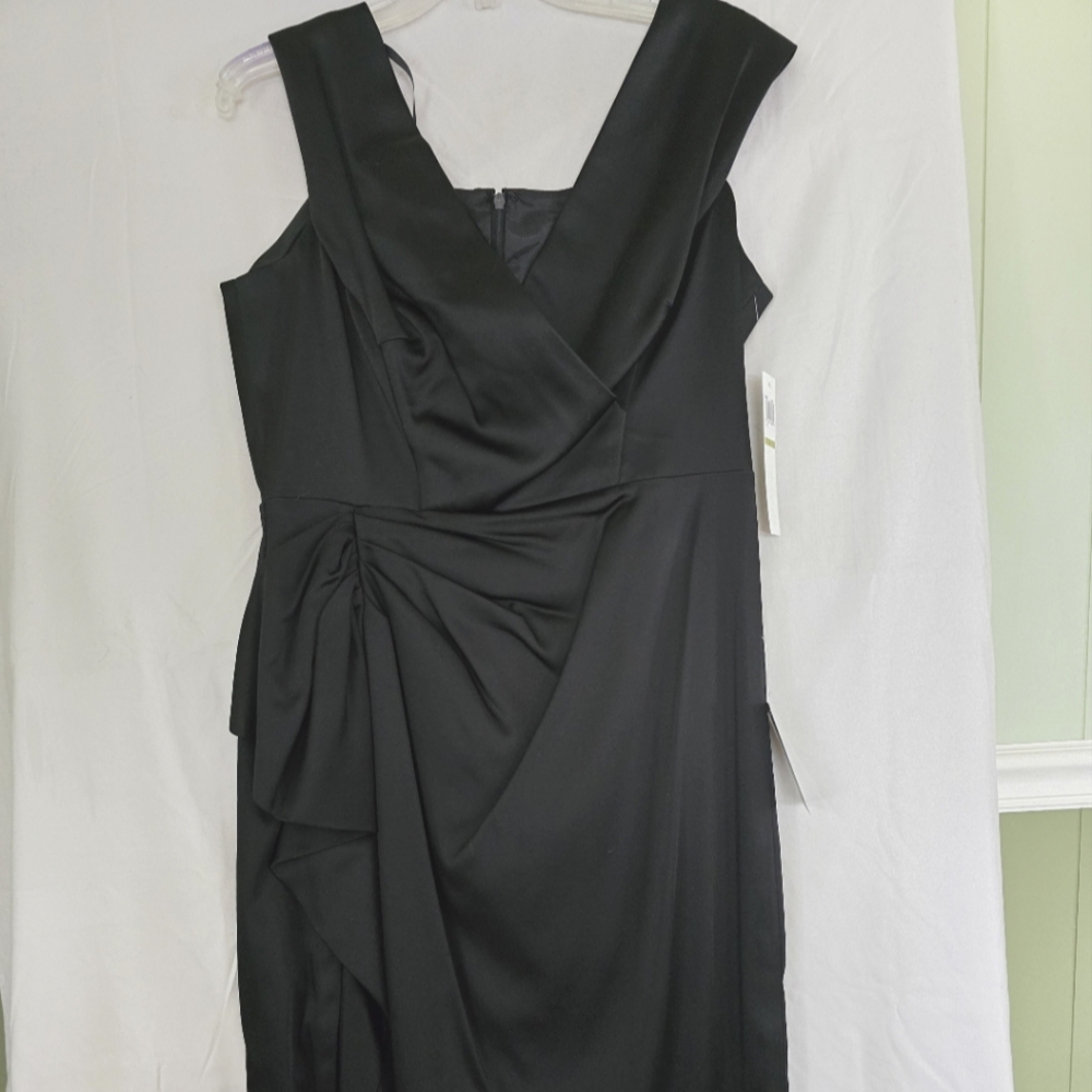 Maggy London Elegant Black Dress